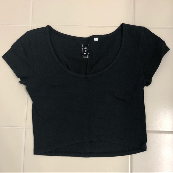 Me to We Tops - Me To We Black Crop Top